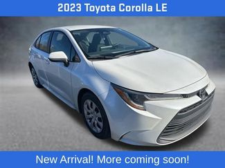 Used 2023 Toyota Corolla LE video 2