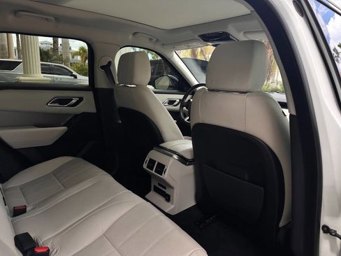 Used 2019 Land Rover Range Rover Velar S AWD/4WD image 72