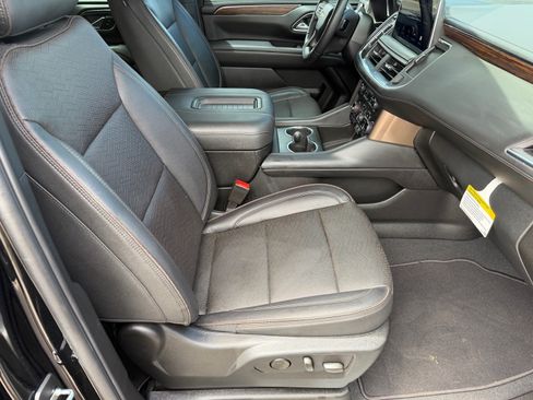 Used 2024 Chevrolet Tahoe High Country w/ Advanced Technology Package AWD/4WD image 12