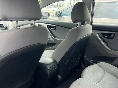 Used 2013 Hyundai Elantra GLS w/ Preferred Pkg FWD image 4