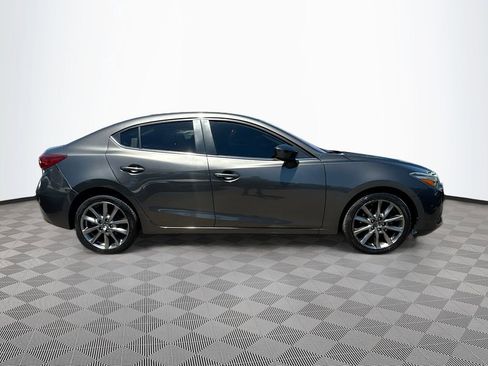 Used 2018 MAZDA MAZDA3 Touring FWD image 5