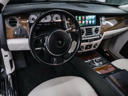 Used 2011 Rolls-Royce Ghost RWD image 21