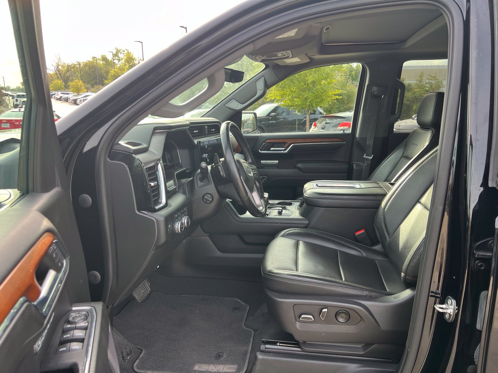 Used 2022 GMC Sierra 1500 Denali w/ Denali Reserve Package AWD/4WD image 23