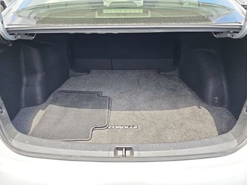 Used 2022 Toyota Corolla SE w/ Carpet Mat Package (TMS) FWD image 12
