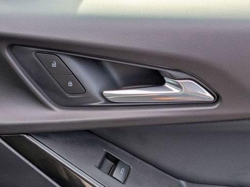 New 2026 Chevrolet Equinox LT w/ Convenience Package II image 34