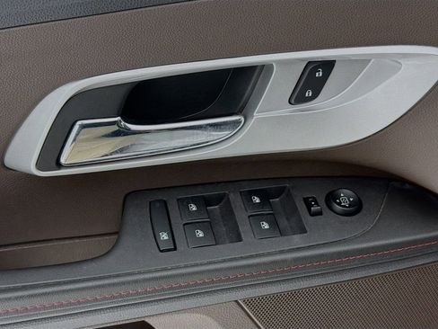 Used 2013 Chevrolet Equinox LTZ image 18