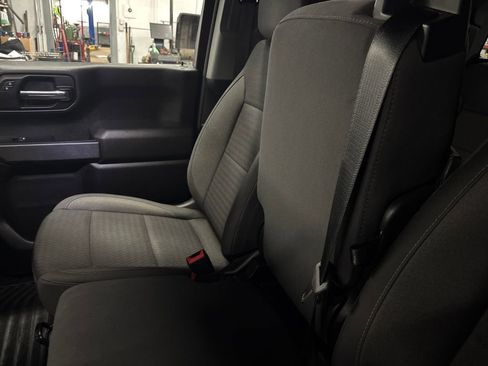 Used 2024 Chevrolet Silverado 1500 Custom image 35