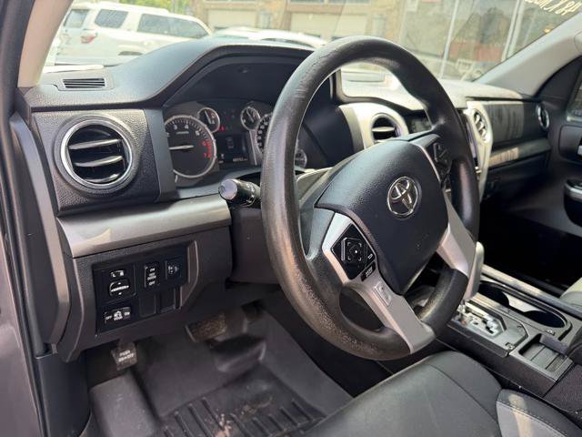 Used 2014 Toyota Tundra SR5 w/ SR5 Upgrade Package AWD/4WD image 9