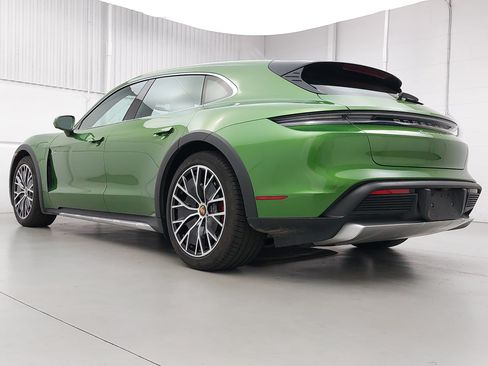 Certified 2022 Porsche Taycan 4S AWD/4WD image 3
