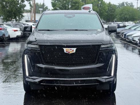 Used 2024 Cadillac Escalade Sport AWD/4WD image 13