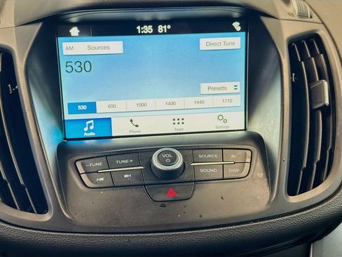Used 2018 Ford Escape SE w/ SE Sync 3 Package AWD/4WD image 16