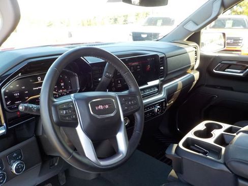 Used 2024 GMC Sierra 1500 Elevation AWD/4WD image 17