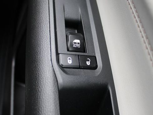 Used 2025 Jeep Compass Limited AWD/4WD image 23