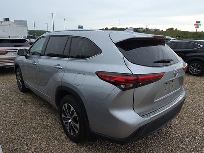 Used 2021 Toyota Highlander XLE