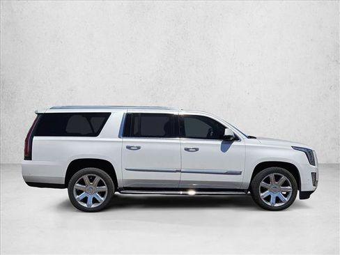 Used 2020 Cadillac Escalade ESV Premium Luxury AWD/4WD image 5