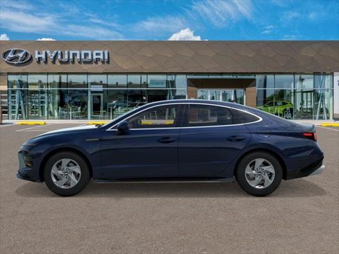 New 2026 Hyundai Sonata SE FWD image 3