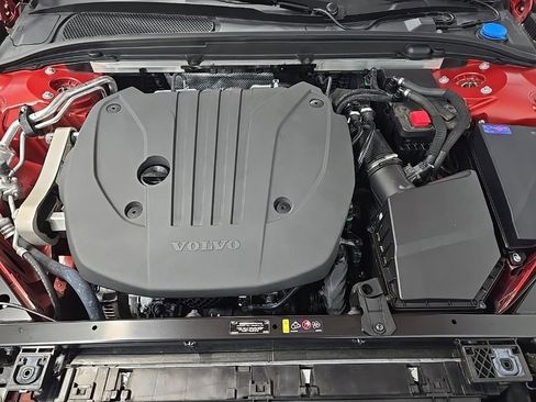 Used 2023 Volvo S60 B5 Ultimate image 13