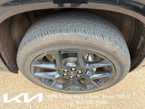 Used 2024 Chevrolet Traverse RS w/ LPO, Floor Liner Package AWD/4WD image 14