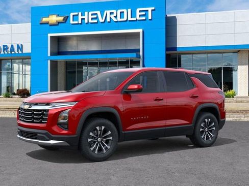 New 2026 Chevrolet Equinox LT image 2