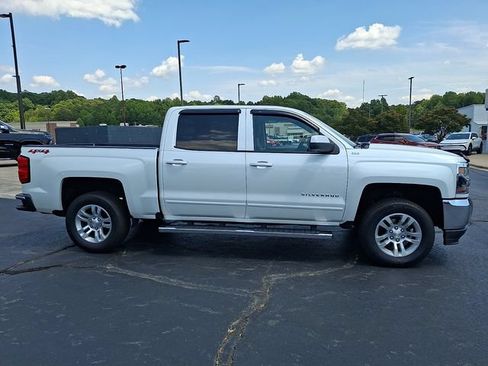 Used 2018 Chevrolet Silverado 1500 LT w/ All Star Edition AWD/4WD image 7