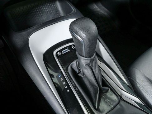 Used 2025 Toyota Corolla SE FWD image 16