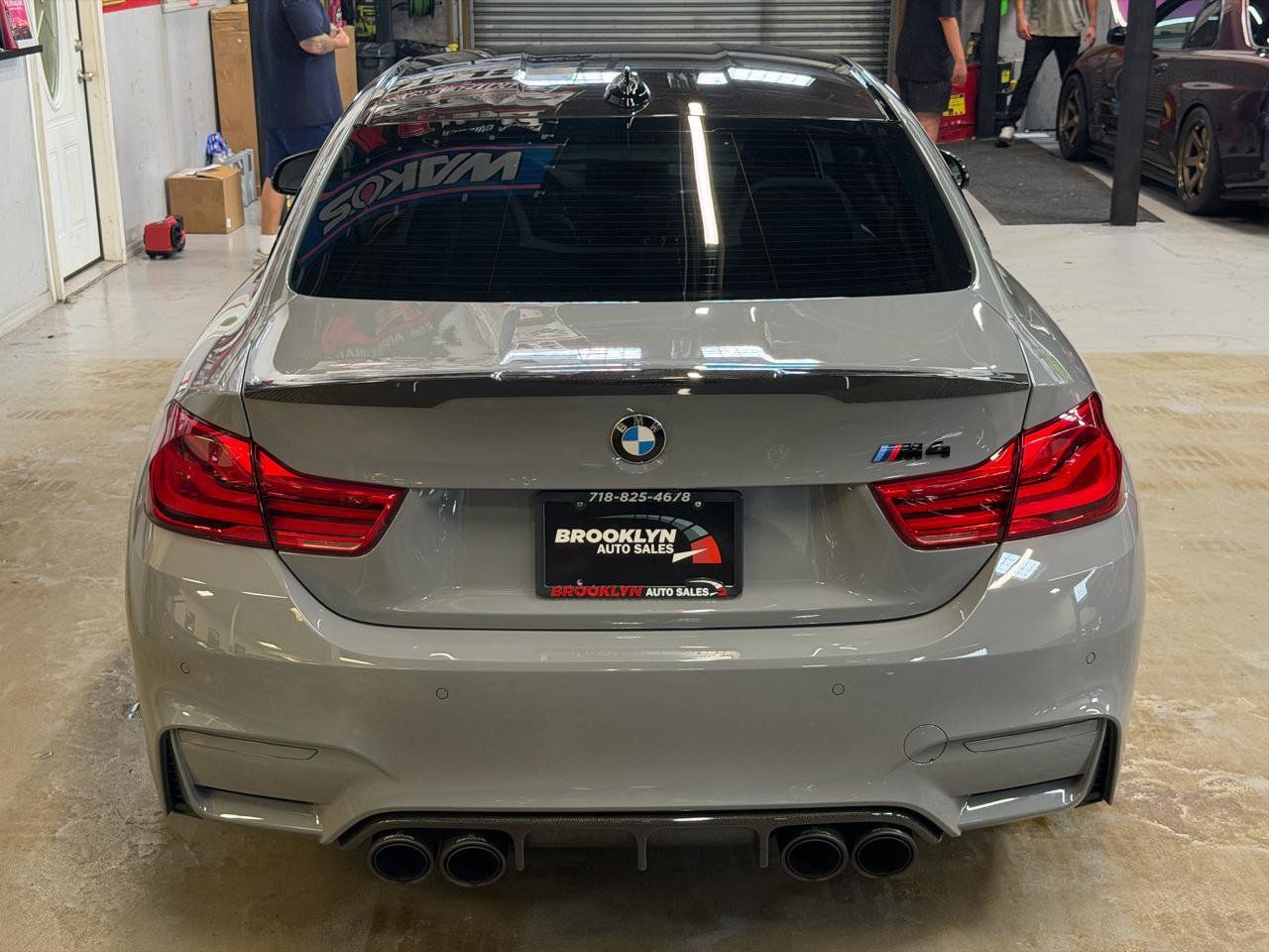 Used 2018 BMW M4 Coupe RWD image 9