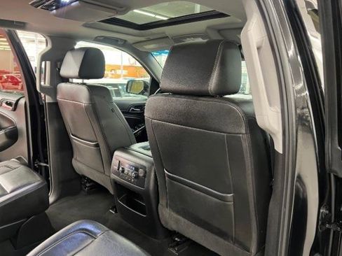 Used 2018 Chevrolet Tahoe LT w/ LT Signature Package image 39