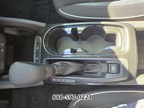 Used 2025 Chevrolet TrailBlazer LT image 26