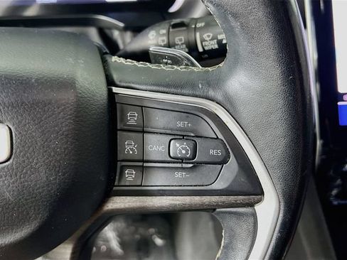 Used 2021 Jeep Grand Cherokee L Limited AWD/4WD image 35