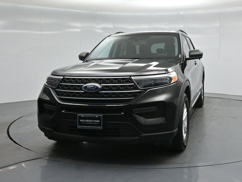 Certified 2023 Ford Explorer XLT RWD image 53