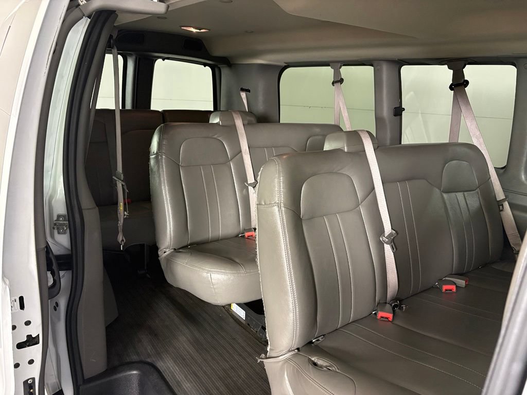 Used 2023 Chevrolet Express 3500 LS RWD image 30