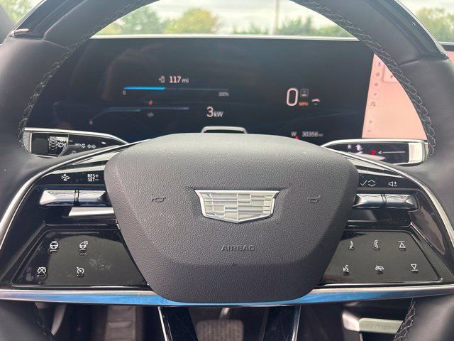 Certified 2023 Cadillac Lyriq AWD image 9