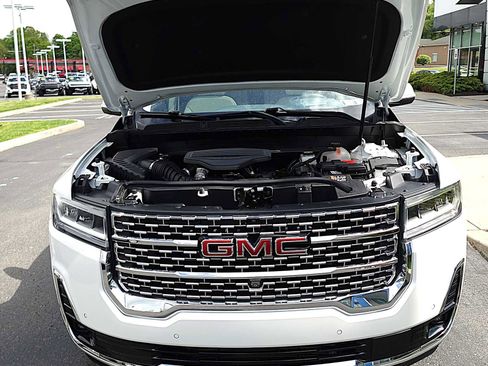Used 2023 GMC Acadia Denali w/ Denali Ultimate Package AWD/4WD image 37