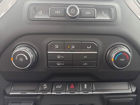 Used 2020 Chevrolet Silverado 1500 Custom Trail Boss w/ Custom Convenience Package AWD/4WD image 24