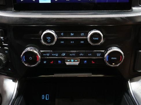 Used 2022 Ford F150 Platinum w/ Equipment Group 701A High image 34