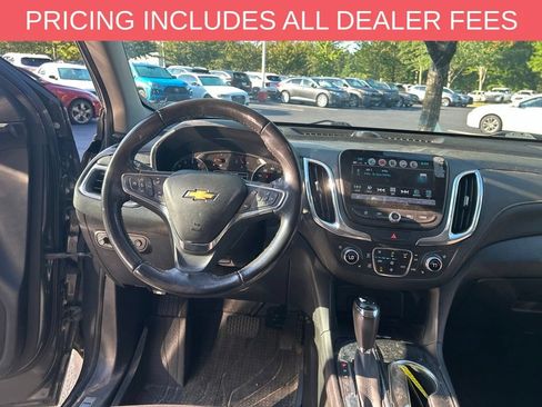 Used 2018 Chevrolet Equinox Premier FWD image 2