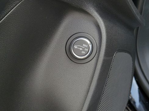 New 2026 Buick Envista Sport Touring w/ Convenience I Package FWD image 18