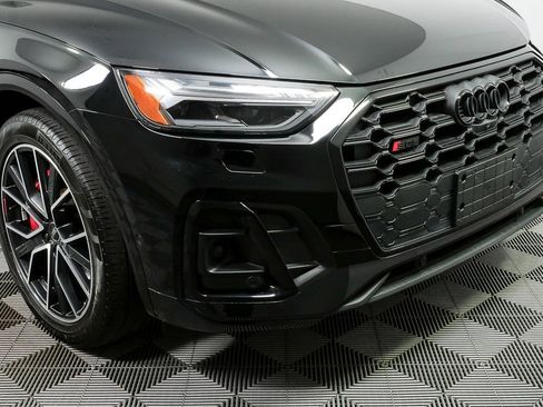 Used 2023 Audi SQ5 Prestige w/ Prestige Package image 38