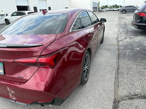 Used 2019 Toyota Avalon XSE w/ All Weather Liner Package FWD image 4