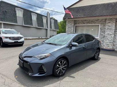 Used 2017 Toyota Corolla SE w/ SE Premium Package