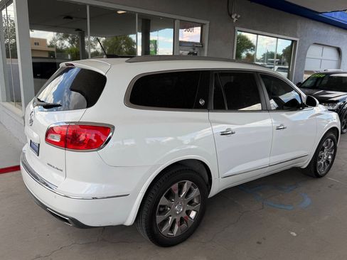Used 2017 Buick Enclave Premium w/ Experience Buick Package FWD image 5