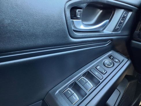 Used 2023 Honda Accord EX-L image 10