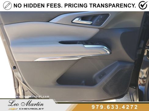 Used 2026 Chevrolet Traverse LT w/ Driver Confidence Package FWD image 16
