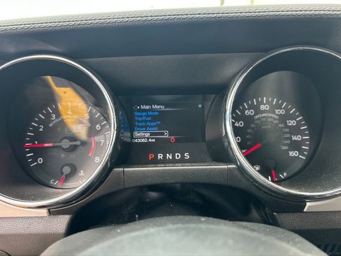 Used 2016 Ford Mustang Premium image 18