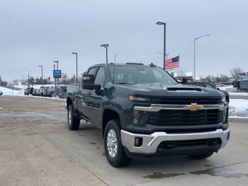 New 2026 Chevrolet Silverado 2500 LT image 3
