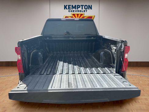 Used 2022 Chevrolet Silverado 1500 W/T w/ Trailering Package image 19
