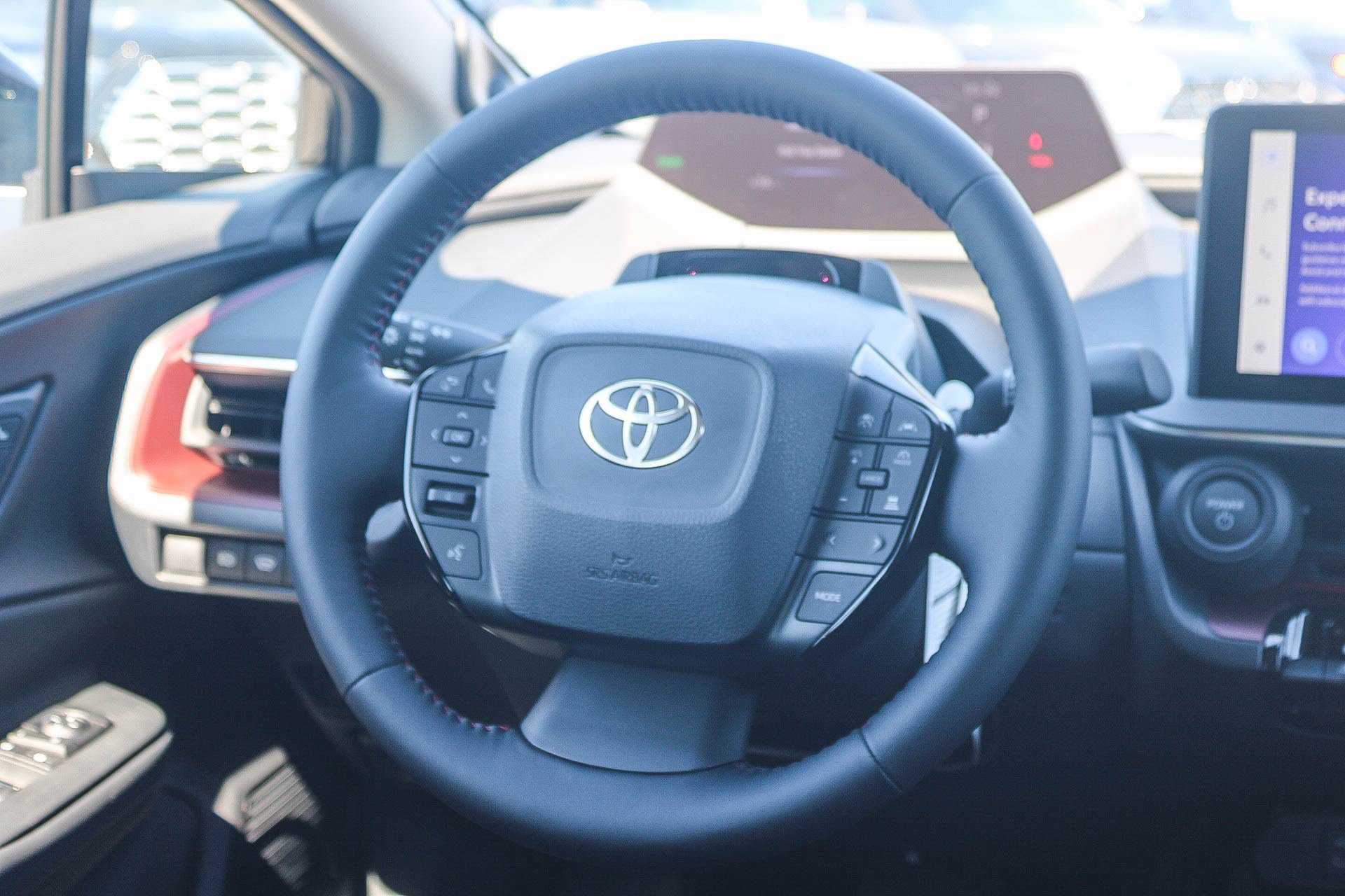 New 2027 Toyota Prius Plug-In Hybrid FWD image 18