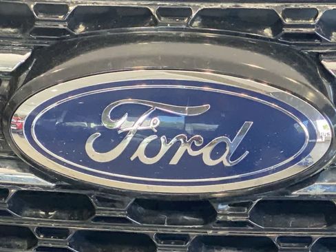 Used 2021 Ford Explorer XLT AWD/4WD image 10