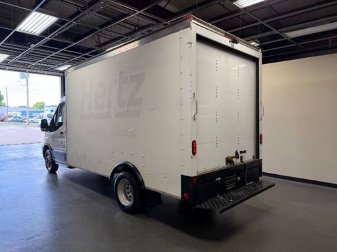 Used 2022 Ford Transit 350 DRW RWD image 2