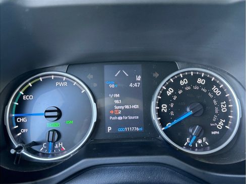 Used 2019 Toyota RAV4 XLE AWD/4WD image 16